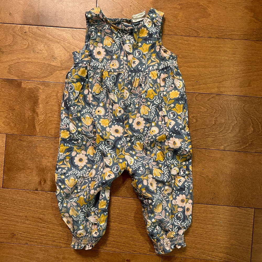 Patterned Cotton jumper with cute button & shirring size 6 months